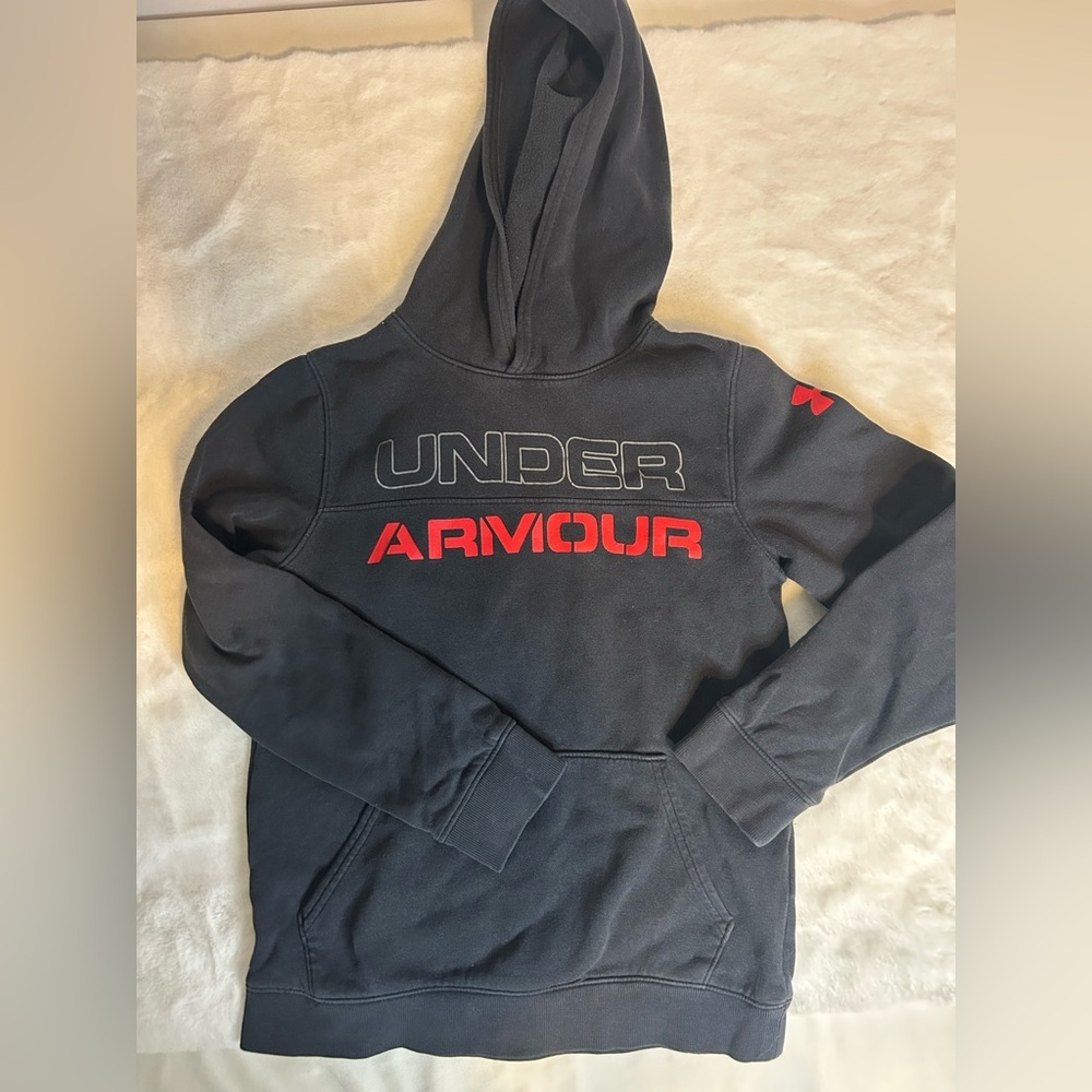 Under Armour youth boys sweatshirt hoodie YMD Black with red